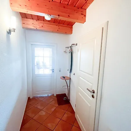 Grosszuegige Mit Zwei Baedern, Terrasse Und Balkon Apartment