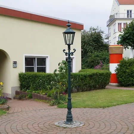 Grosszuegige Mit Zwei Baedern, Terrasse Und Balkon * Rerik